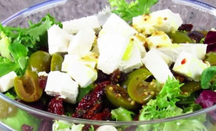 Sun Dried Tomato Salad