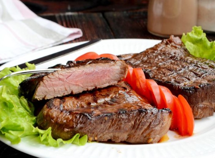 Marinated Steak with Soy Sauce, Garlic and Honey