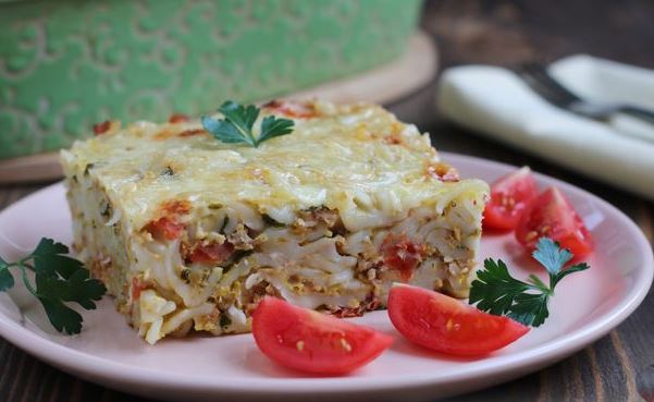 Pasta Casserole with Minced Meat, Tomatoes and Cheese