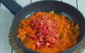 Borscht with Red Cabbage and Chickpeas