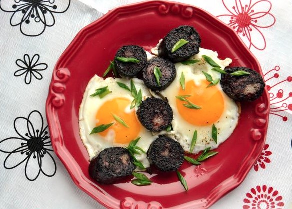 Fried Eggs with Blood Sausage