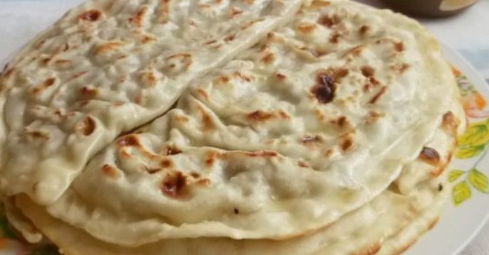 Qutab (Azerbaijani Chebureki)