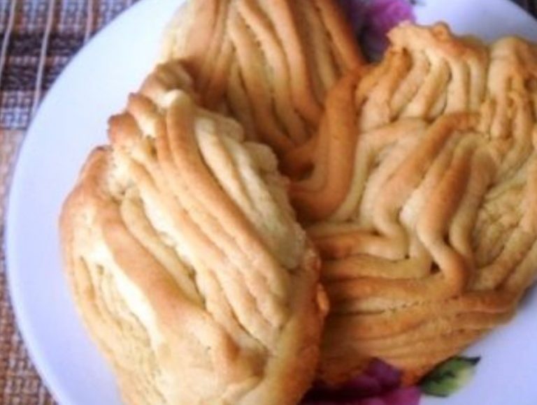 Meat Grinder Cookies with Sour Cream