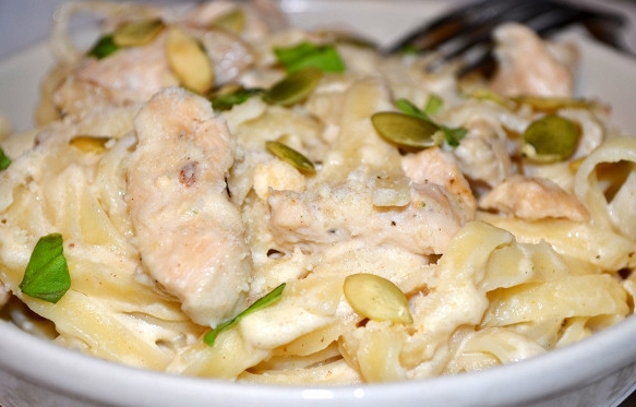 Homemade Alfredo Pasta with Chicken