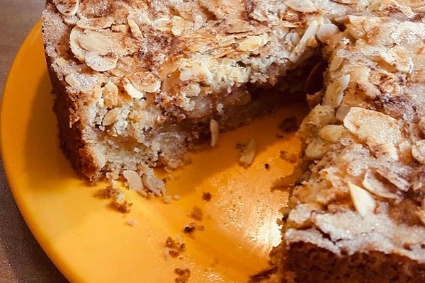 Allgäu Almond Apple Cake for Connoisseurs