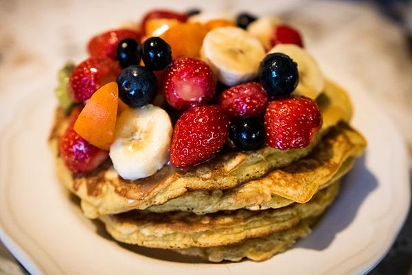 American Pancakes with Maple Syrup