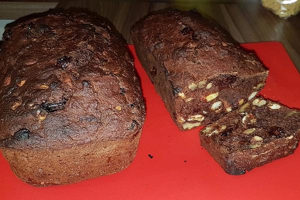 Apple Bread with Nuts