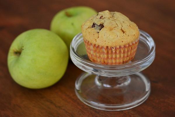 Apple-Cinnamon Muffins