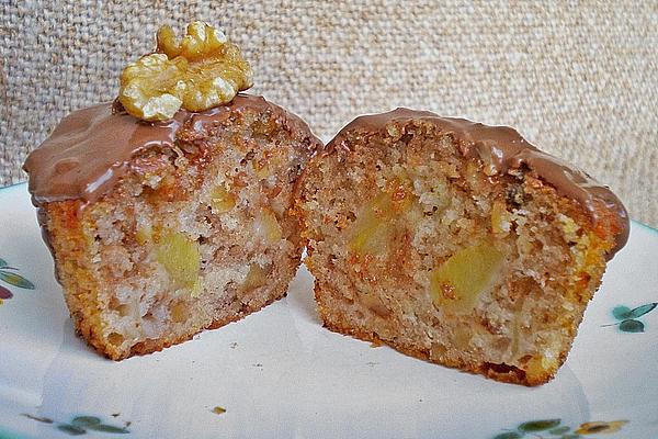 Apple – Cinnamon – Walnut Muffins