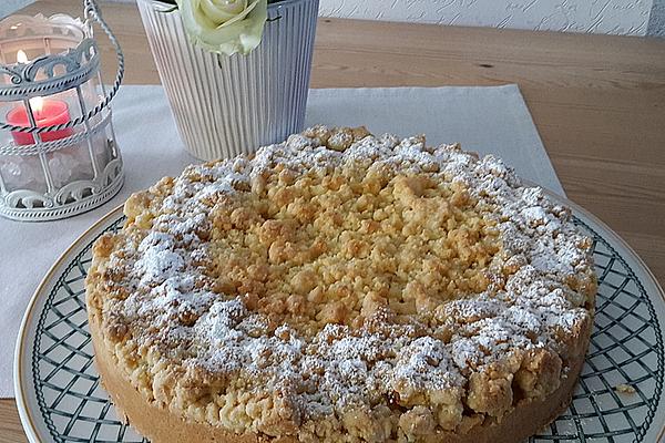 Apple Pudding Cake with Crumble from Tray