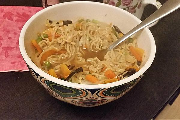 Asia Vegetable Noodle Soup