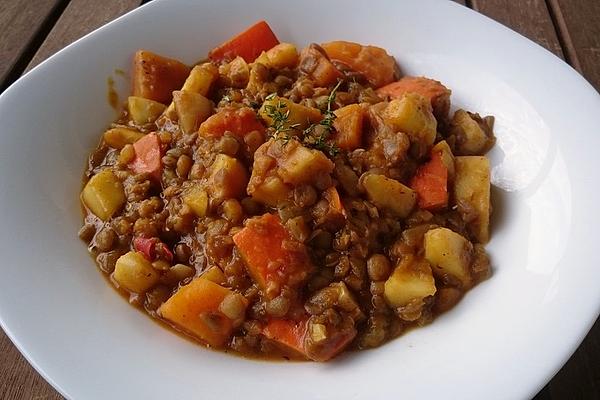 Autumn Pumpkin Vegetables with Lentils and Apples