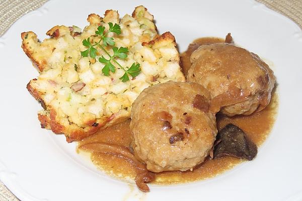 Baked Bread Dumplings from Mold