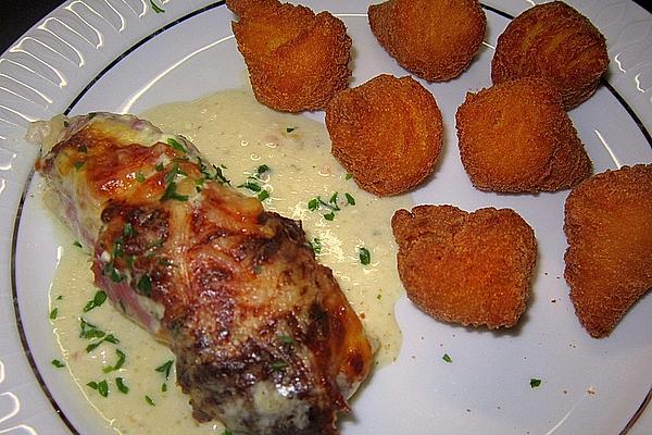 Baked Chicken Breast Fillets in Cheese Sauce
