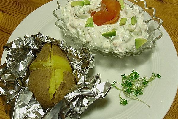 Baked Potatoes with Salmon and Avocado Cream