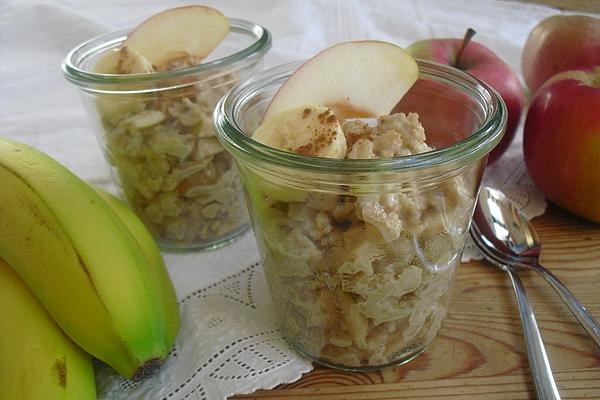 Banana, Apple and Cinnamon Porridge