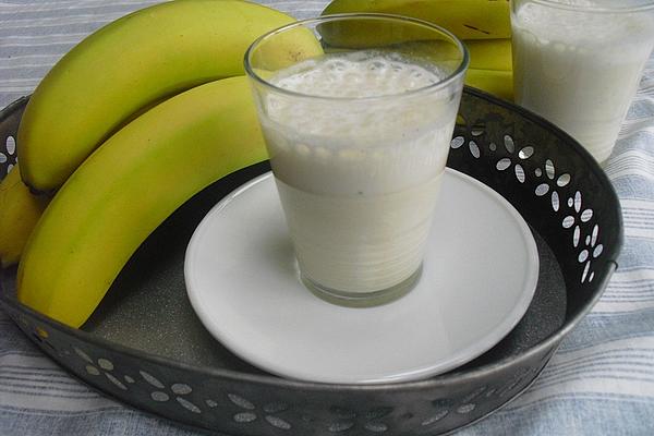 Banana Milk Shake with Vanilla