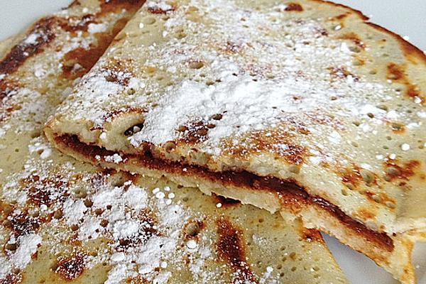 Banana Pancakes with Nutella