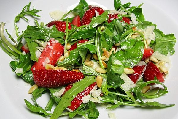 Basil Rocket Salad with Strawberries
