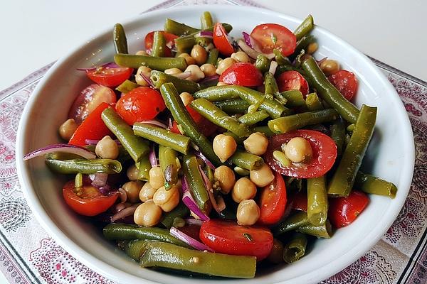 Beans – Tomatoes – Salad with Chickpeas