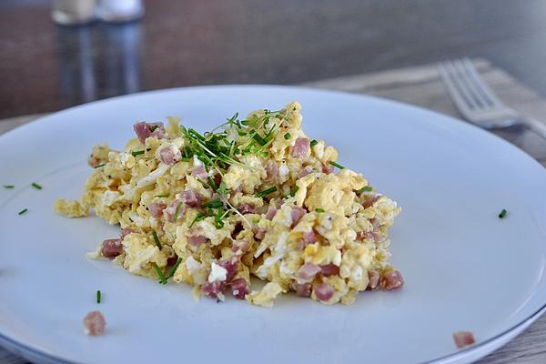 Beas Scrambled Eggs with Bacon and Fresh Herbs