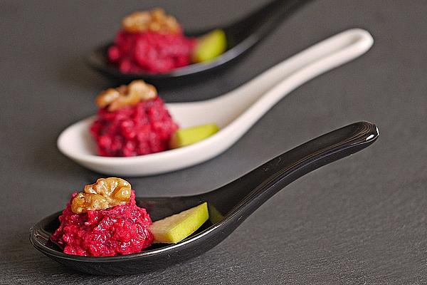 Beetroot Salad with Apple and Walnut