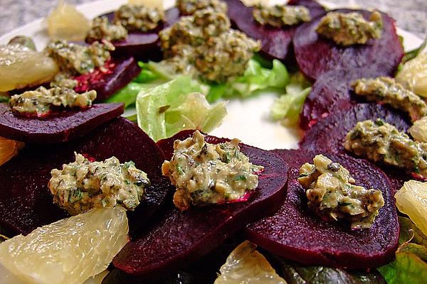 Beetroot Salad with Green Sauce