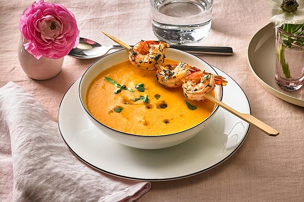 Bell Pepper Soup with Fried Scampi