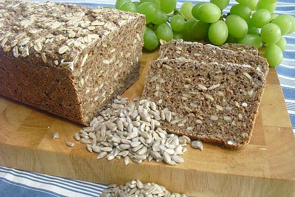 Black Bread with Sunflower Seeds