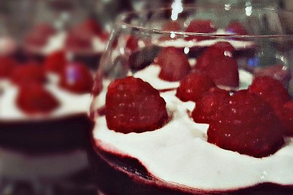 Blueberry and Vanilla Dream Dessert in Glass