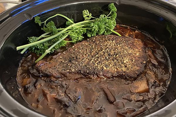 Braised Beef with Red Wine in Slow Cooker (crockpot)