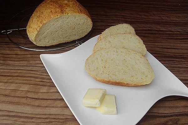 Bread with Semolina and Three Types Of Cheese