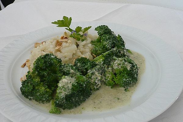 Broccoli in Almond Milk