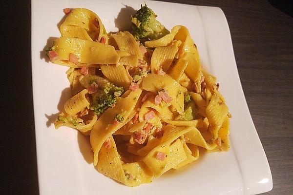 Broccoli – Pasta Pan with Ham