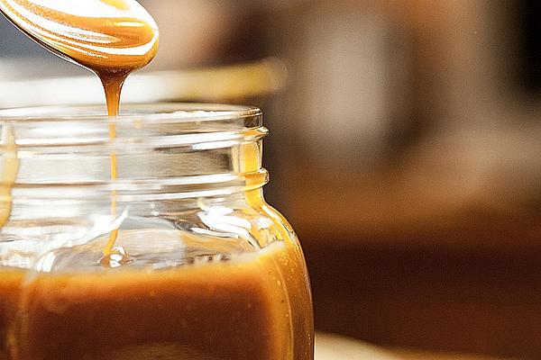 Butterscotch Sauce – Caramel Dessert Sauce