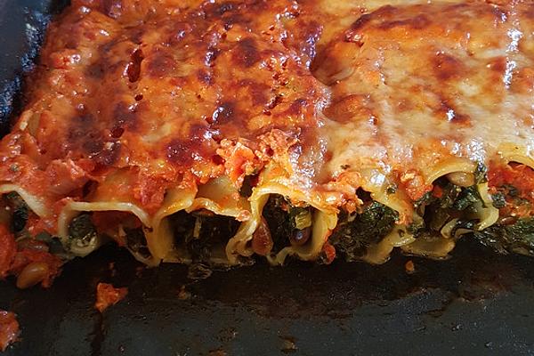 Cannelloni Filled with Chilli Spinach, Fresh Goat Cheese and Pine Nuts