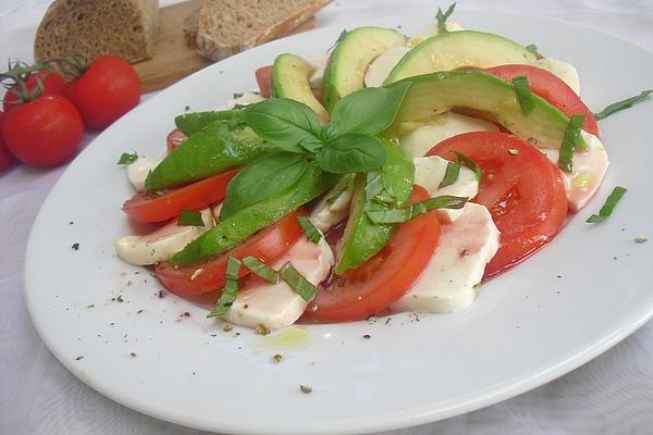 Caprese Avocado