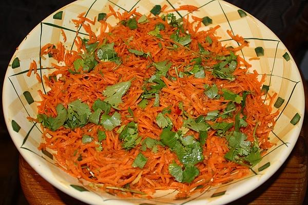 Carrot Salad with Ginger and Coriander