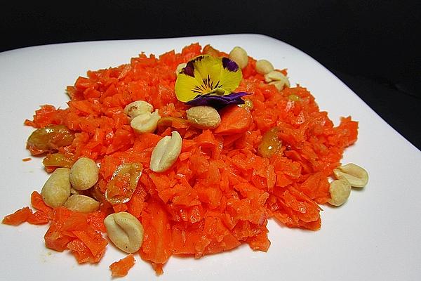 Carrot Salad with Peanuts