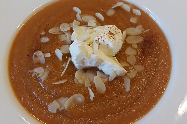 Carrot Soup with Orange Juice and Horseradish