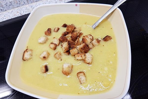 Cauliflower Cream Soup with White Bread and Cheese Croutons