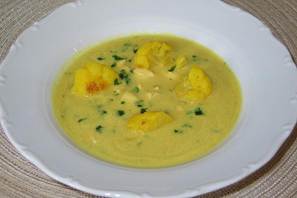 Cauliflower Soup with Strips Of Chicken Breast