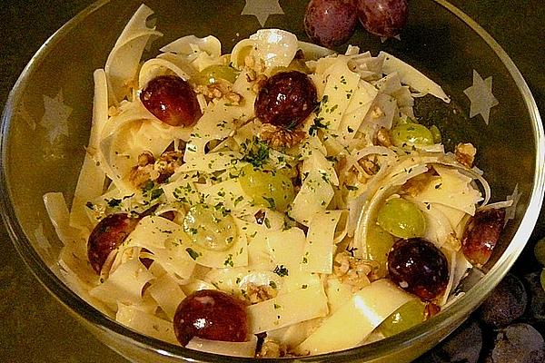 Cheese Salad with Grapes and Nuts