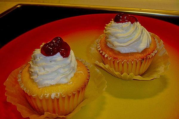 Cheesecake Cupcakes with Shortbread