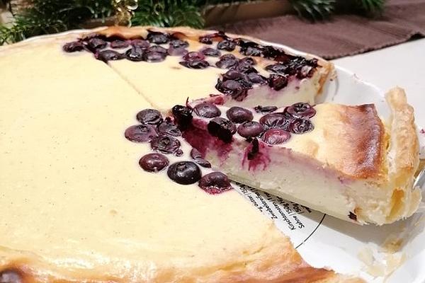 Cheesecake with Puff Pastry Base