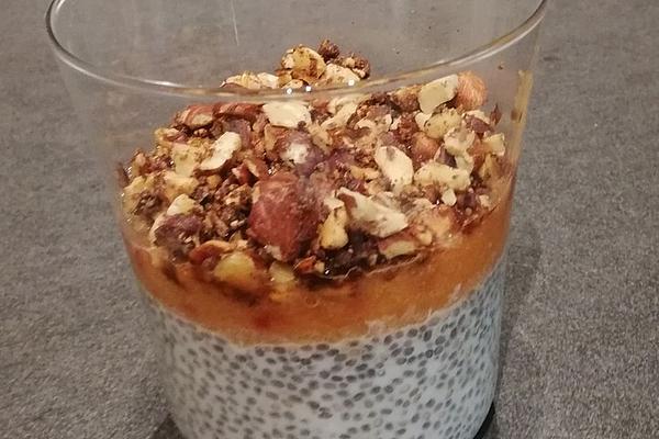 Chia Pudding with Hazelnut and Cinnamon Brittle