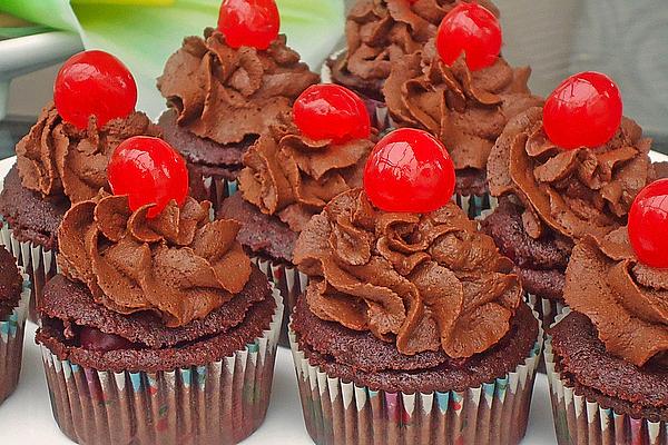 Chili Chocolate Cupcakes with Cherry Filling