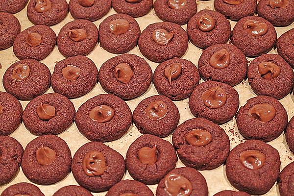 Chocolate – Nut – Cookies