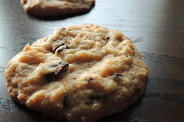 Chocolate Peanut Cookies