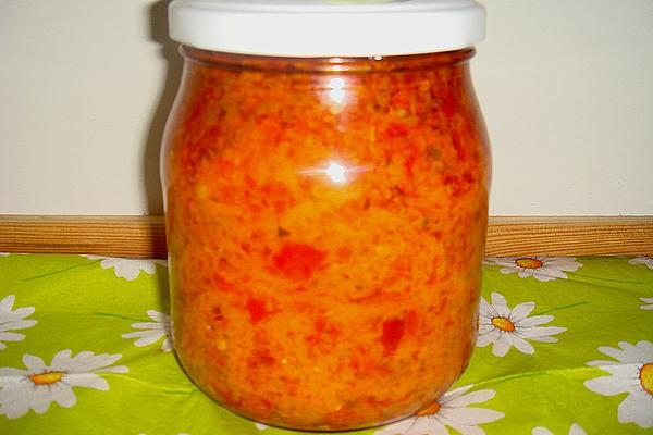 Chutney with Chillies and Peppers